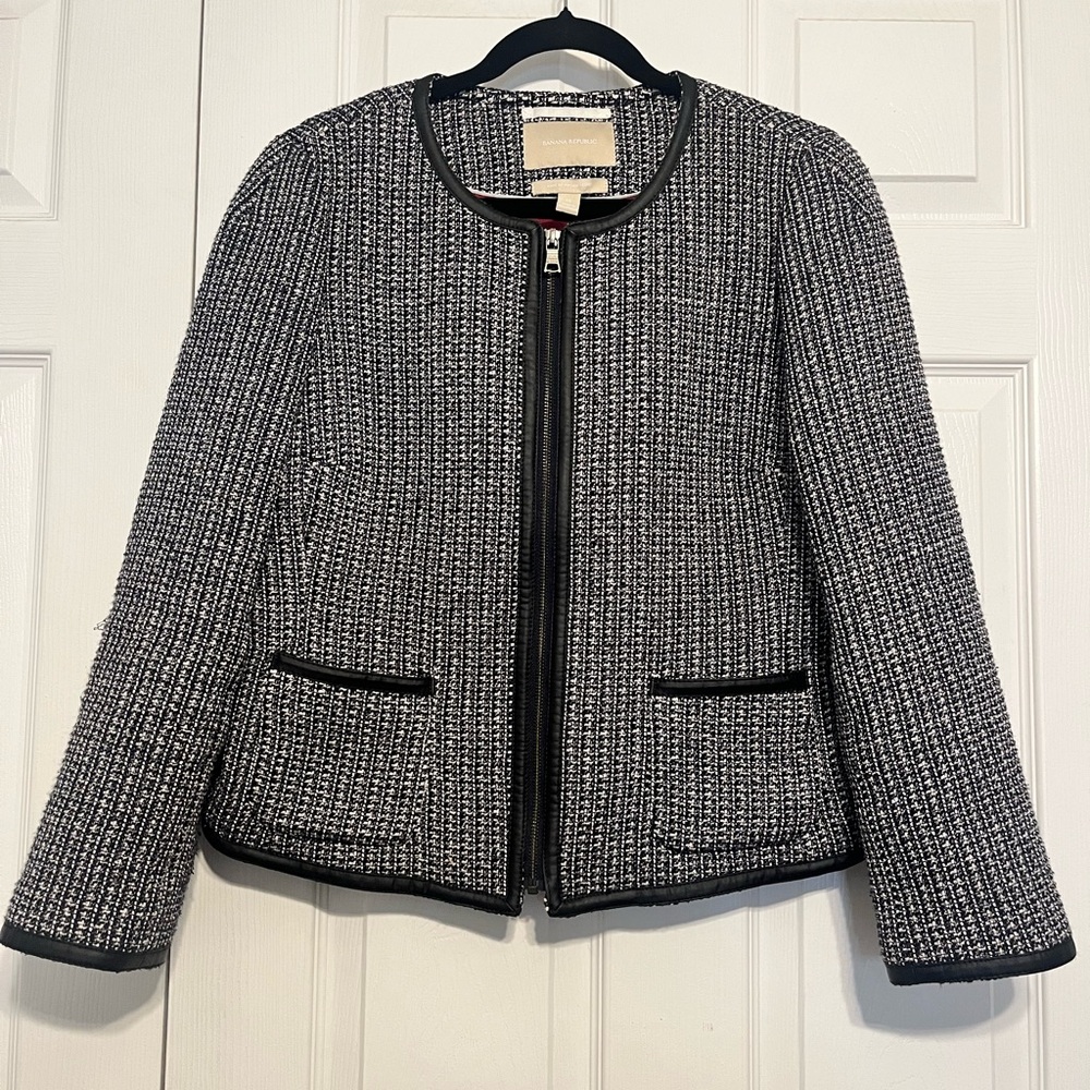 Banana Republic Black & White Tweed Blazer Jacket w/faux leather trim Size 14